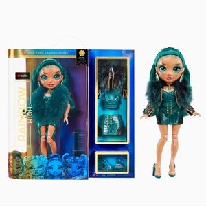 Vitiligo bratz doll top